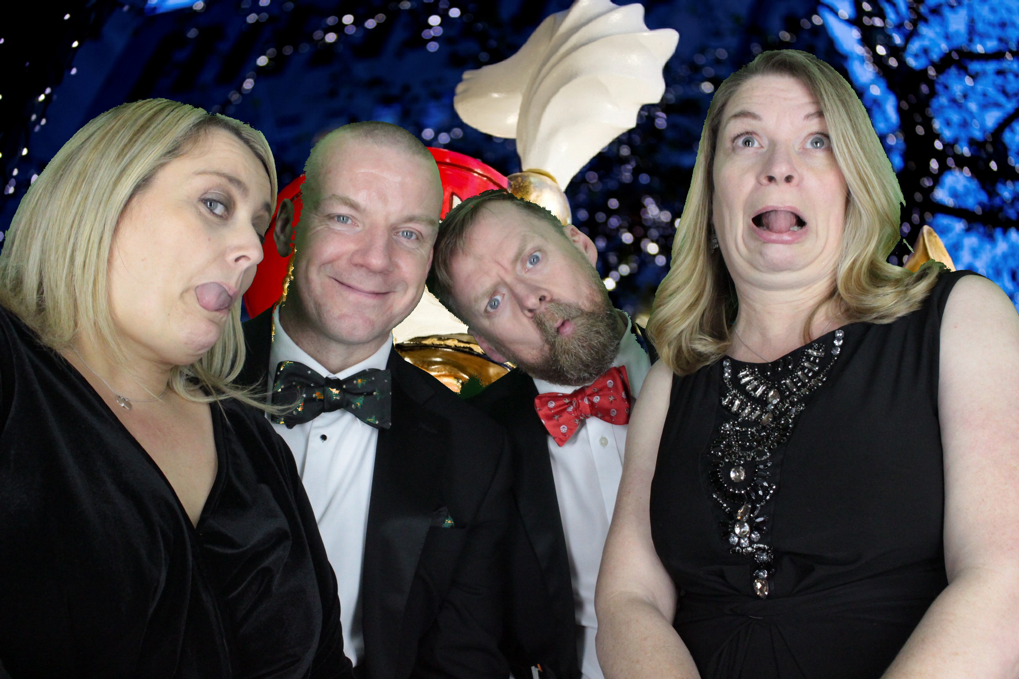 Upavon Officers' Mess Christmas Party | View more photos from the event at gallery.myphotoboothexperience.co.uk/u/MyPhotoBoothExperienceLtd/Upavon-Officers-Mess-Christmas-Party